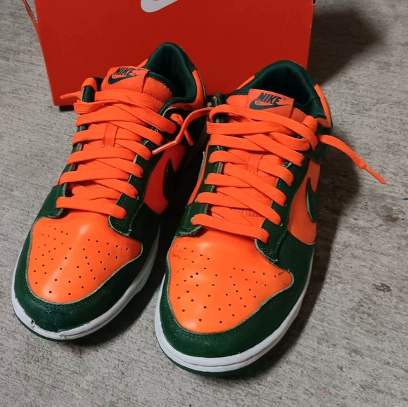 Nike Dunk Low "Miami Hurricanes" 10.5W / 9M - Picture 2 of 11